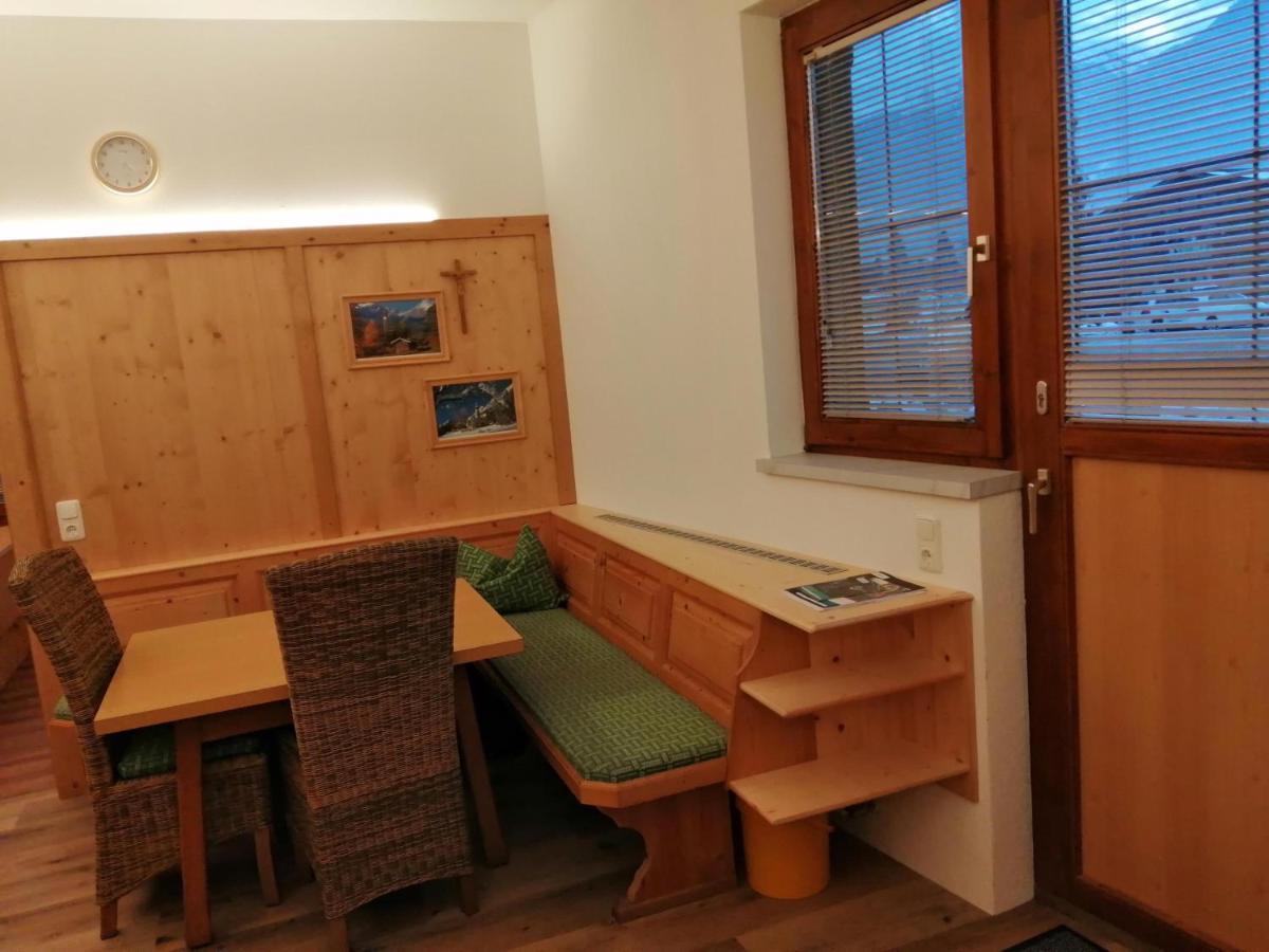 Appartement Geisler Fuegen Exterior photo